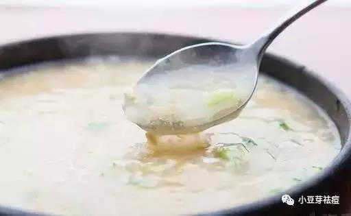 痘痘肌膚食療輔助:臉上長痘痘的人健康飲食搭配