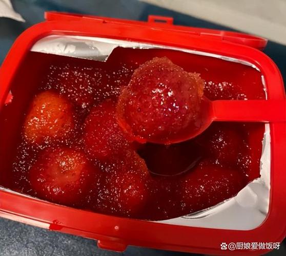 除了通過運動和控制飲食來減肥外,還可以通過選擇適當的水果來輔助