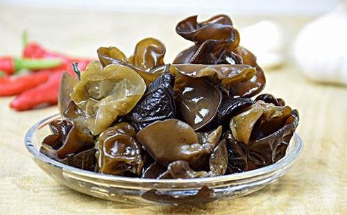 輔助治療腦血栓的食療方