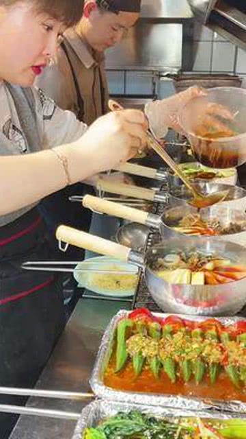 做餐飲就是勤行.不停的更新產(chǎn)品,才有生存的空間,沒事多出去走走看看